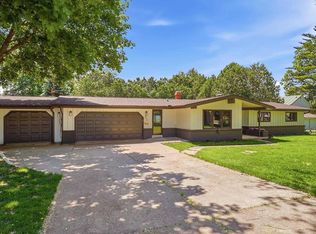 355 Elmer Street, Platteville, WI 53818