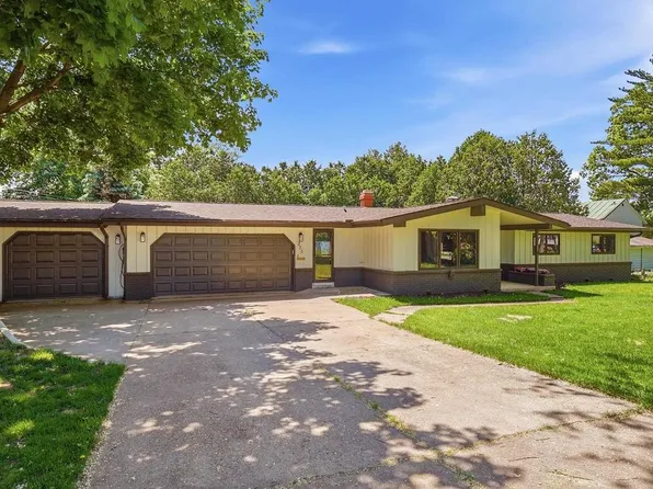 355 Elmer Street, Platteville, WI 53818