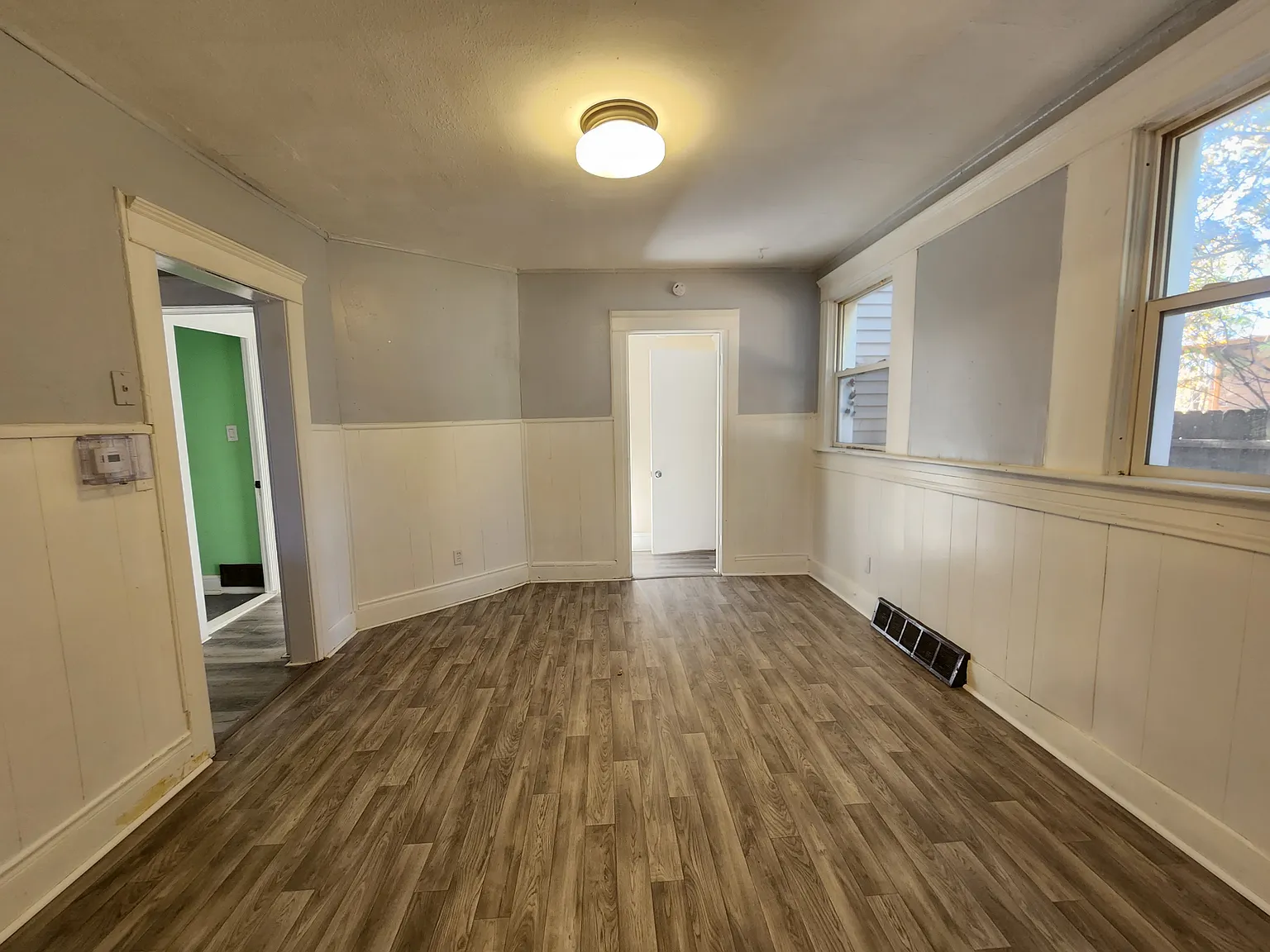 609 Griswold St — Photo 4