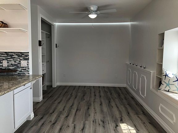 Living/bedroom
