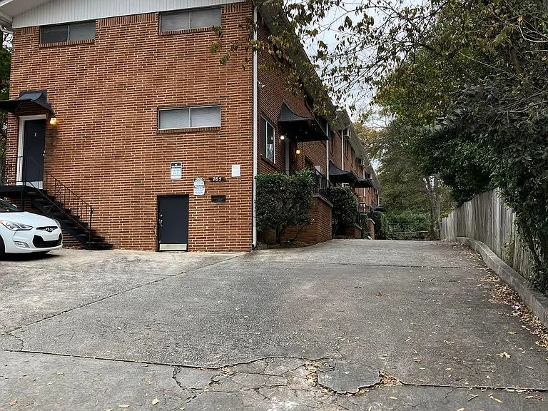 765 Saint Charles Ave NE #3 — Photo 3