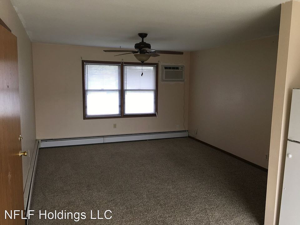 2nd image of 510 Rock Island Ave #8533811