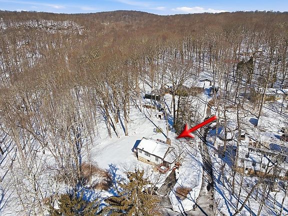 3rd image of 34 Isabelle Ave