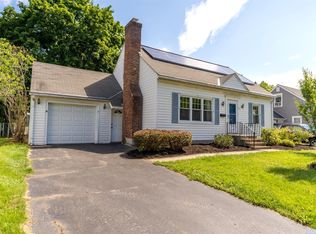 32 John David Ln, Albany, NY 12208