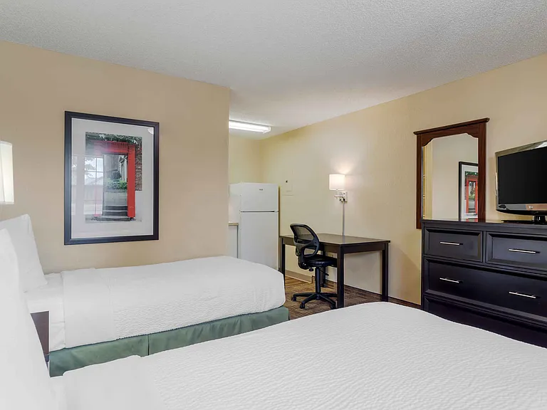 Studio Suite - 2 Twin Beds