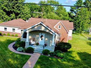 67680 Gleason St, Richmond, MI 48062