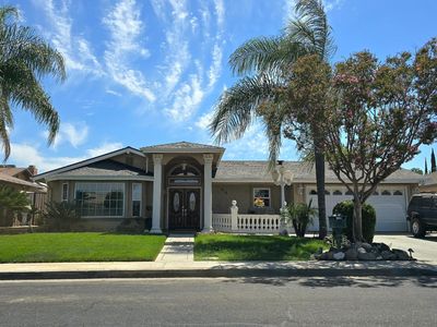 616 W Bloomingdale Ave, Dinuba, CA, 93618