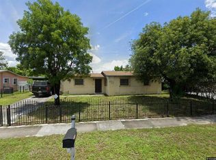 8231 NW 171st St, Hialeah, FL 33015
