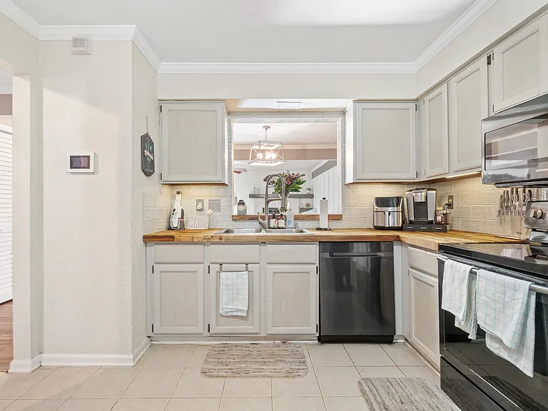 5104 Settlers Park Dr — Photo 9