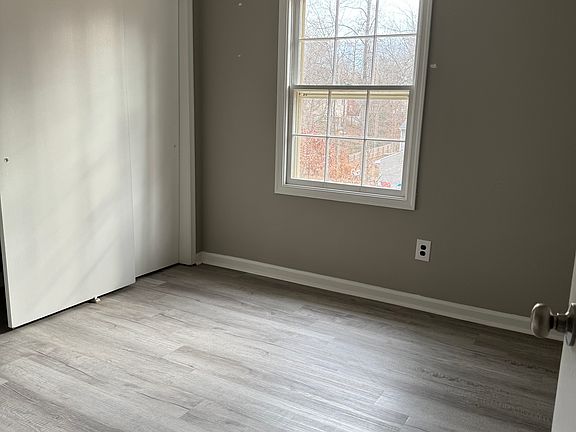 4th image of 41 Willow Branch Pl