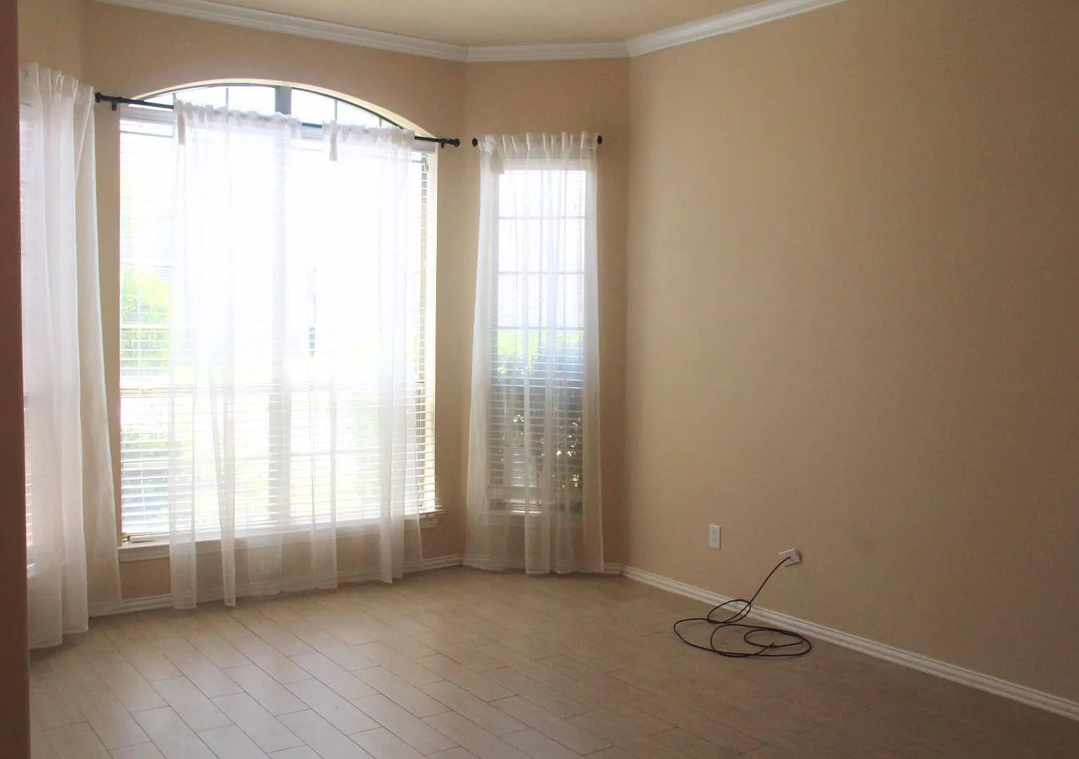 5913 Haven Lake Way — Photo 3