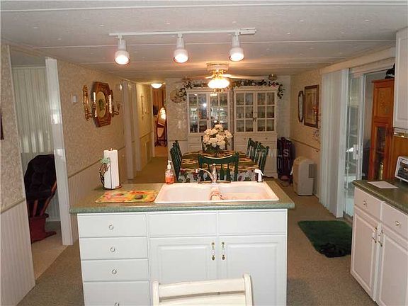 2nd image of 25950 Dogwood Ln