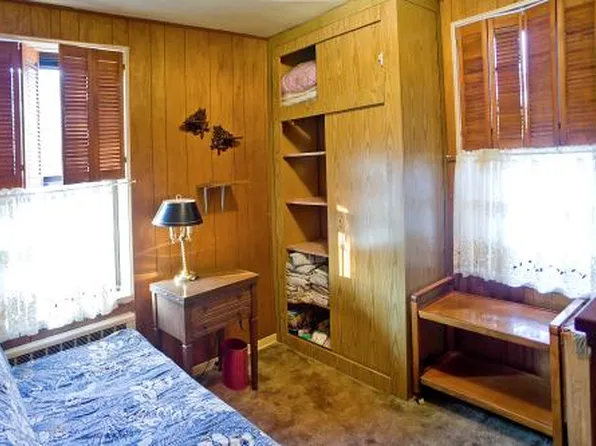 2251 Knapp Street image 1 of 8