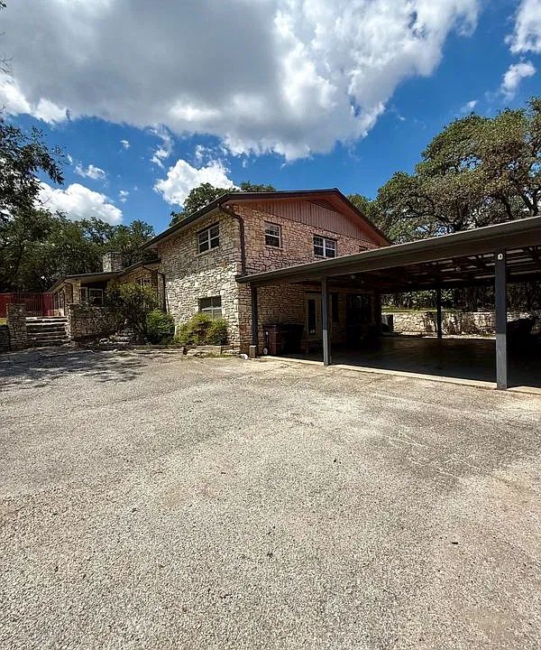 112 Cypress Ln