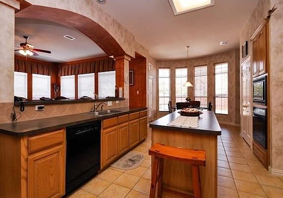 5th image of 4429 Hawkhurst Dr
