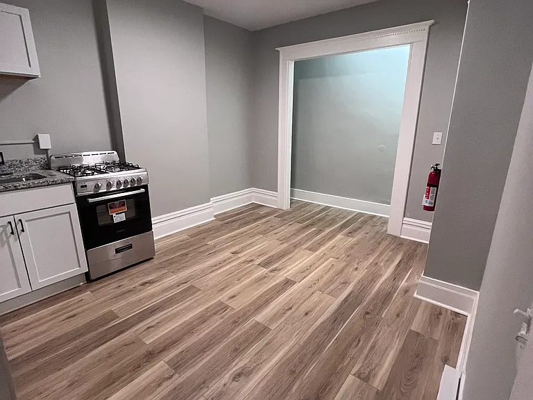 103 W Dutton St #D — Photo 5