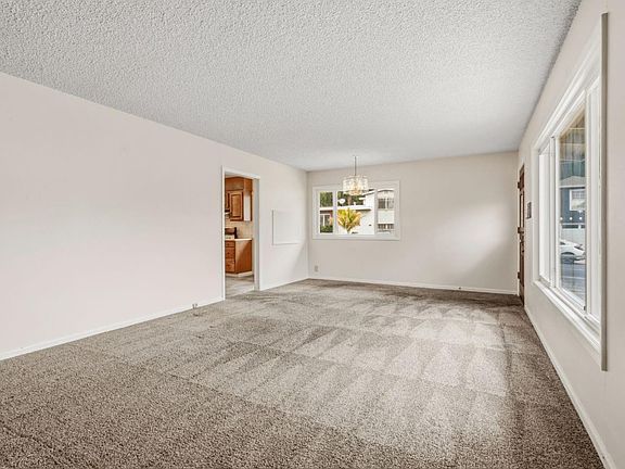 5th image of 107 Sutton Ave
