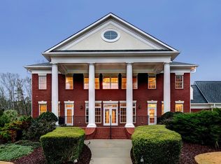 225 Riveroak Dr, Fayetteville, GA 30215