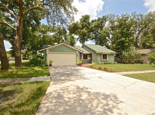 102 N Aurora Dr, Apopka, FL 32703