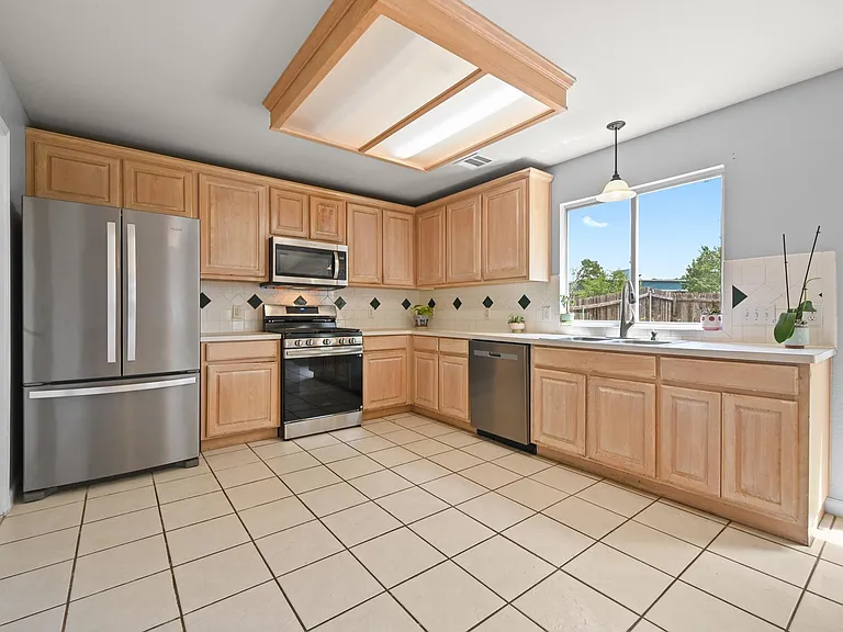 2700 Cradle Rock Trl — Photo 15