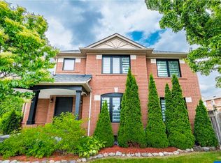 27 Vista Green Cres, Brampton, ON L7A 2S4