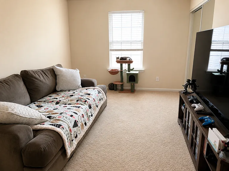 309 Westminster Dr — Photo 11