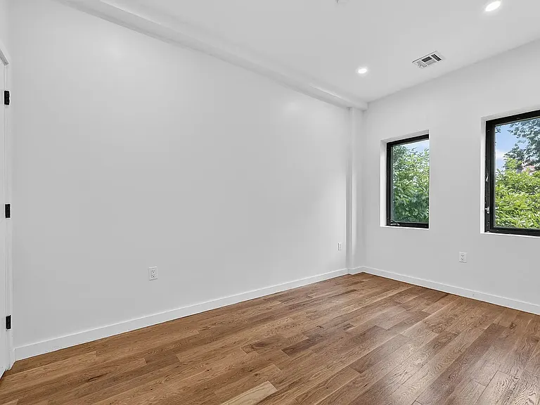 1201 Saint Johns Pl #2R — Photo 4