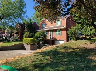 4216 McKee Dr, Pittsburgh, PA 15236