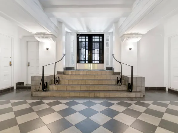 102 West 85th Street image 13 of 15