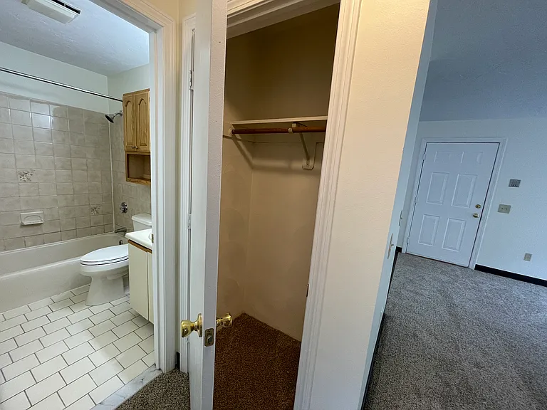 Park View Hills Condominiums — Photo 48