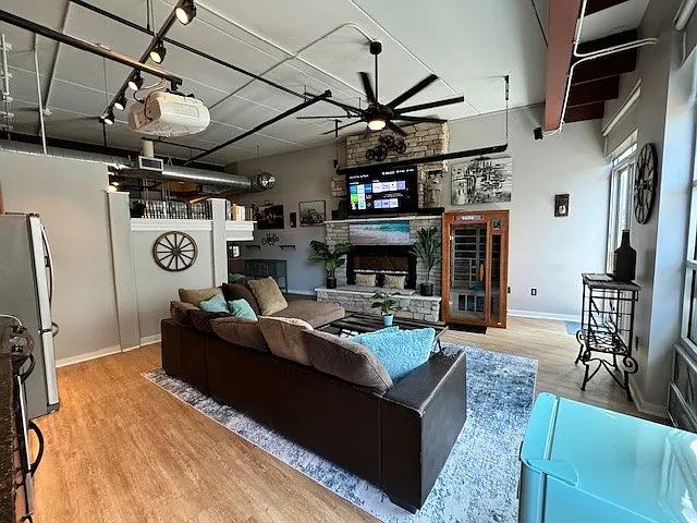 221 Market St #206 — Photo 30