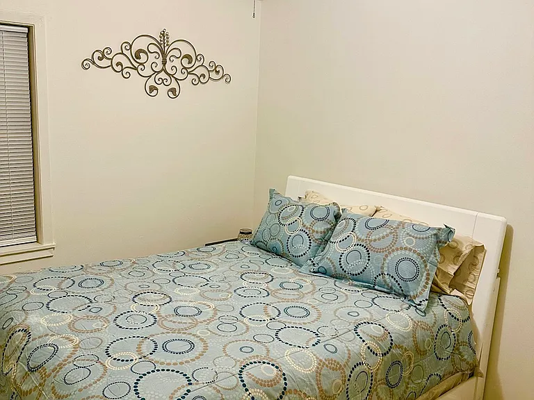 4 Eatonville Rd #4 — Photo 4