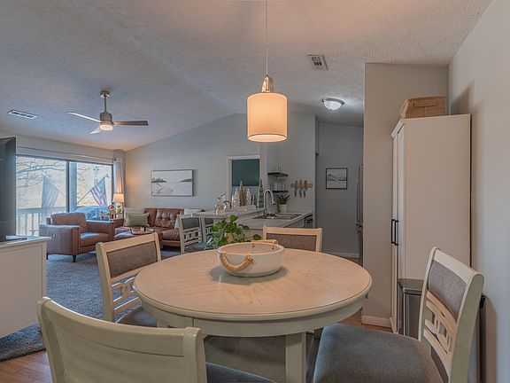 4th image of 68 View Terrace Dr Suite 12