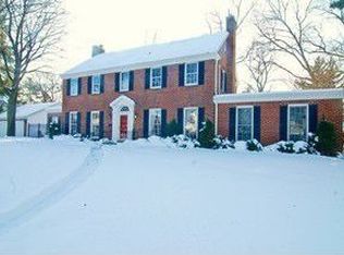 235 Gillett Ave, Waukegan, IL 60085