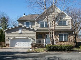 69 Center St, Metuchen, NJ 08840