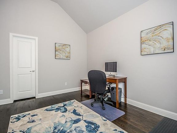 4th image of 4412 Tortuga Ln