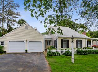 24 Hillside Dr, East Dennis, MA 02641