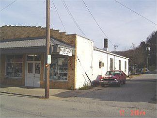 3rd image of 74 Market St
