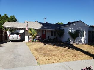 10781 Jackson Ave, Lynwood, CA 90262