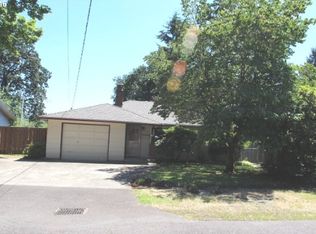 755 E Kenmore St, Gladstone, OR 97027