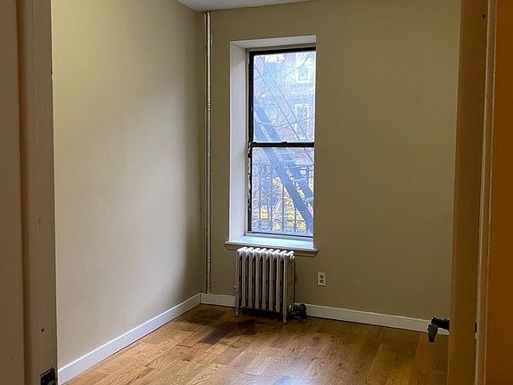 4th image of 1234 Pacific St APT B1