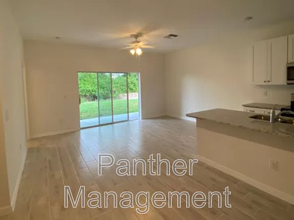 4th image of 3235 SW Santa Barbara Pl
