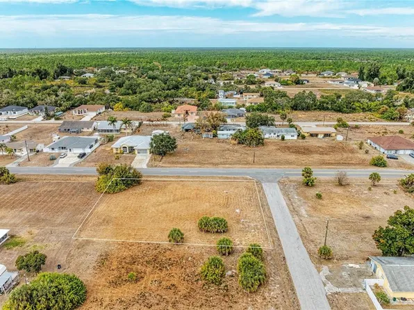 1 Two 3 De Leon Dr, North Pt, FL 34287