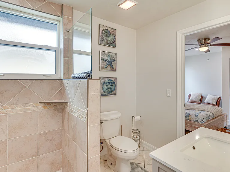 572 Magnolia Ave — Photo 13