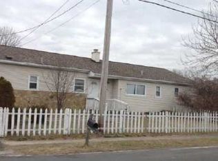 703 Hamilton Ave, Westhampton Beach, NY 11978
