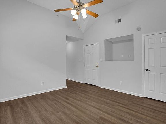 2nd image of 771 Barrington Woods Cv #5