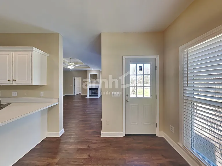2885 Runnymeade Dr — Photo 8