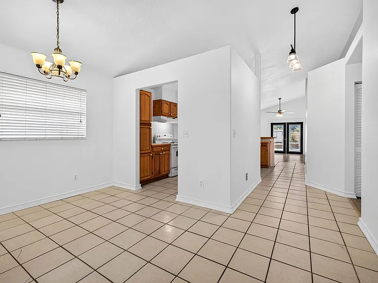 3105 Saint Clair Ave — Photo 4