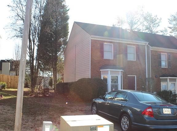 2nd image of 1047 Oaks Pkwy SE