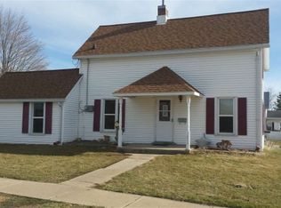 1075 10th St, Fennimore, WI 53809